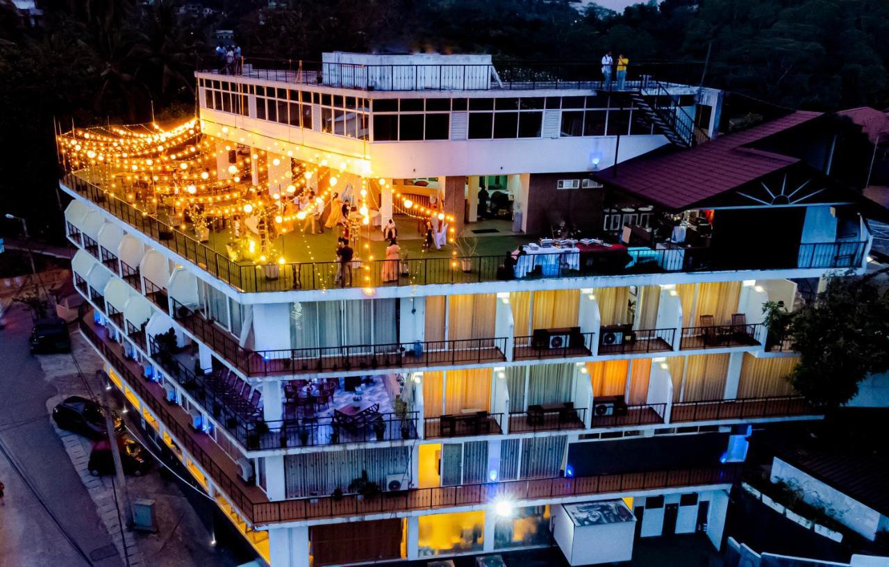 Sky View Grand Hotel Kandy Luaran gambar