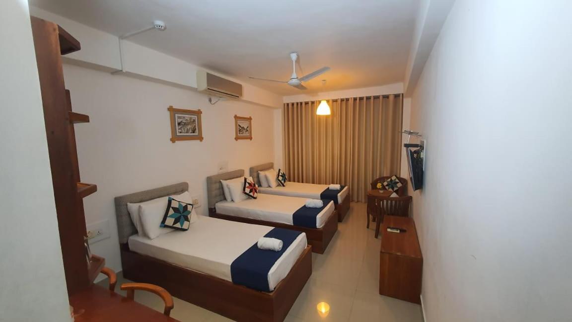 Sky View Grand Hotel Kandy Luaran gambar