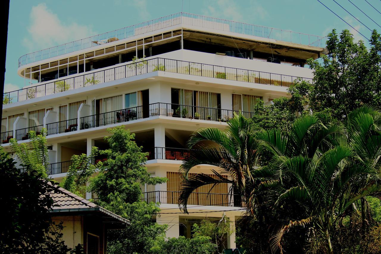 Sky View Grand Hotel Kandy Luaran gambar